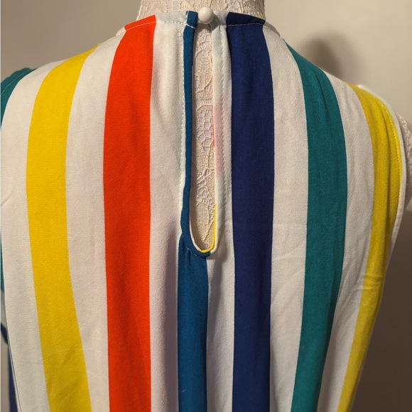 Guilt Trip Colorful Sleeveless Shorts Romper - Picture 6 of 8